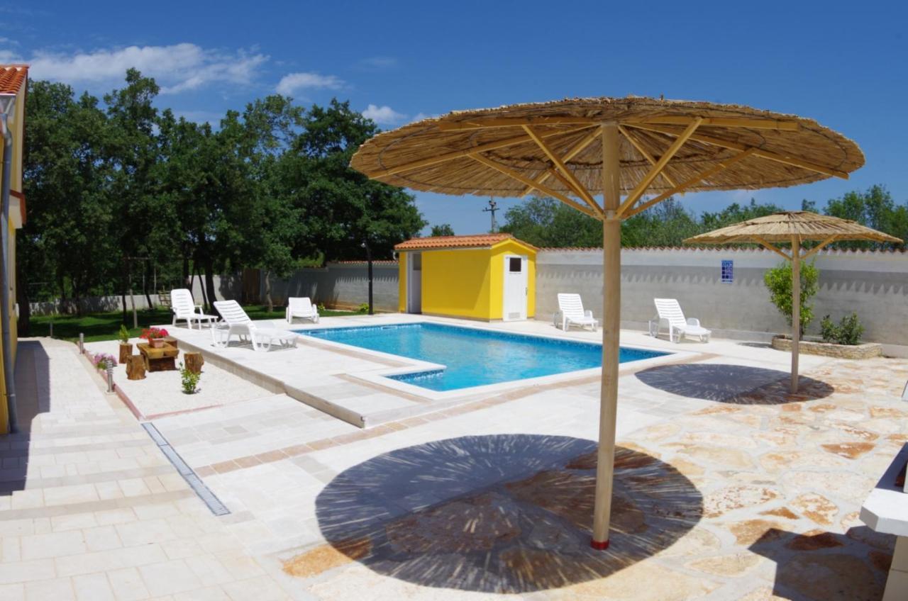 Vila House Oliva, Sveti Kirin Svetvinčenat Exteriér fotografie