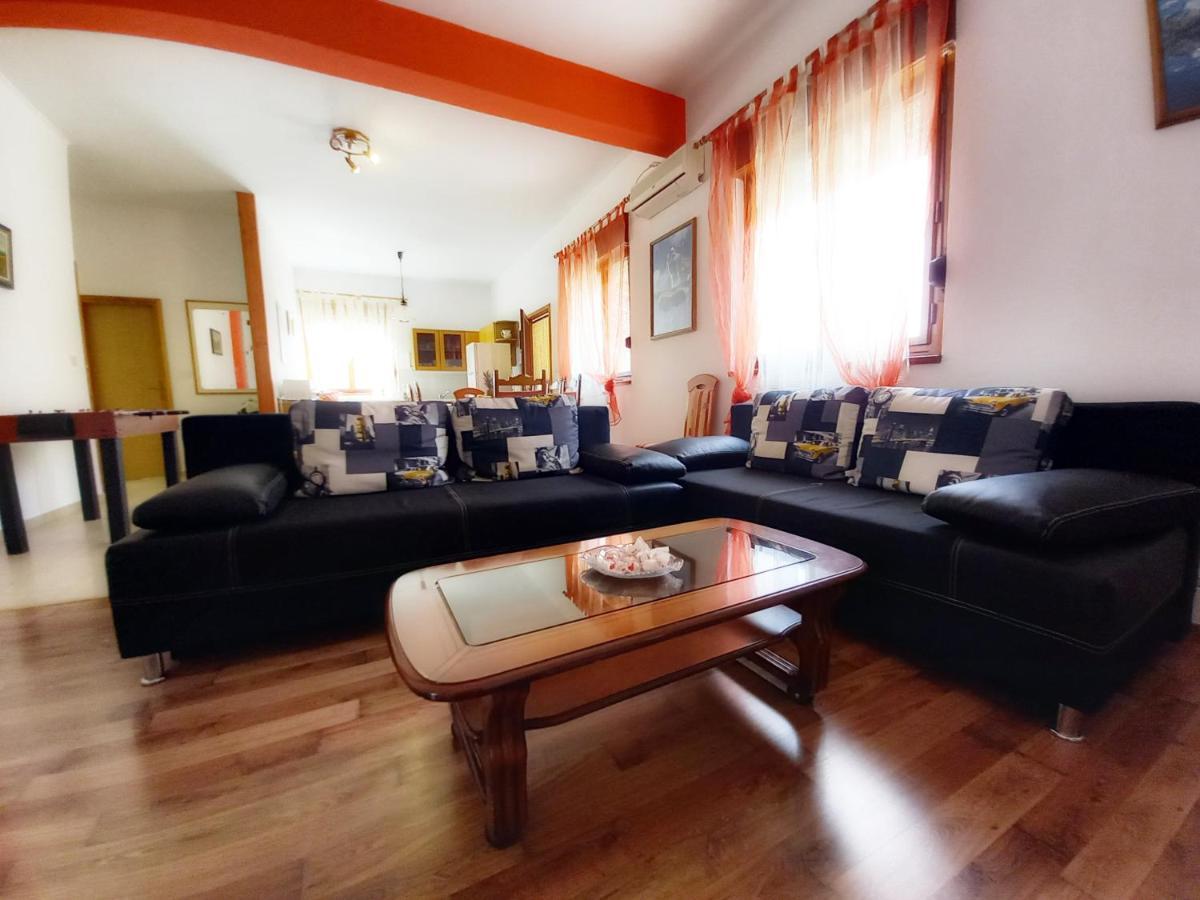 Vila House Oliva, Sveti Kirin Svetvinčenat Exteriér fotografie